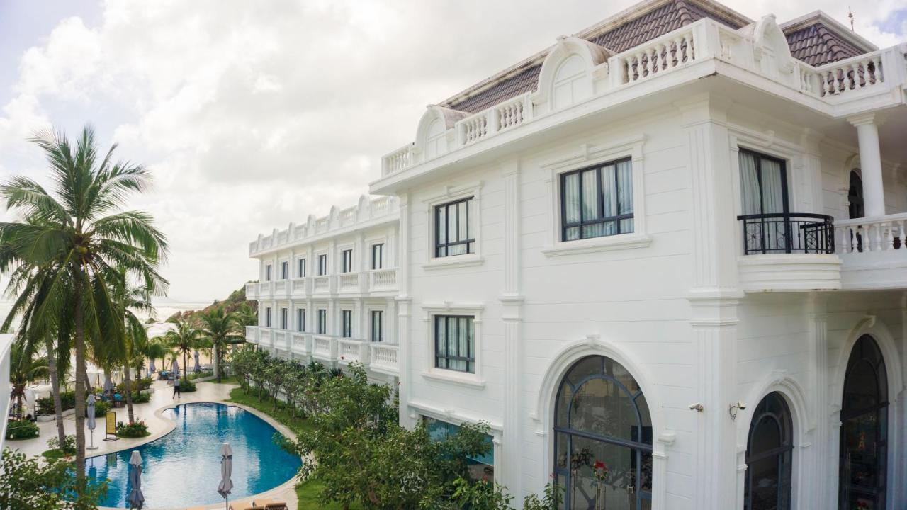 ซีไซด์ บูทิก รีสอร์ต กวีญอน Hotel กวีเญิน ภายนอก รูปภาพ